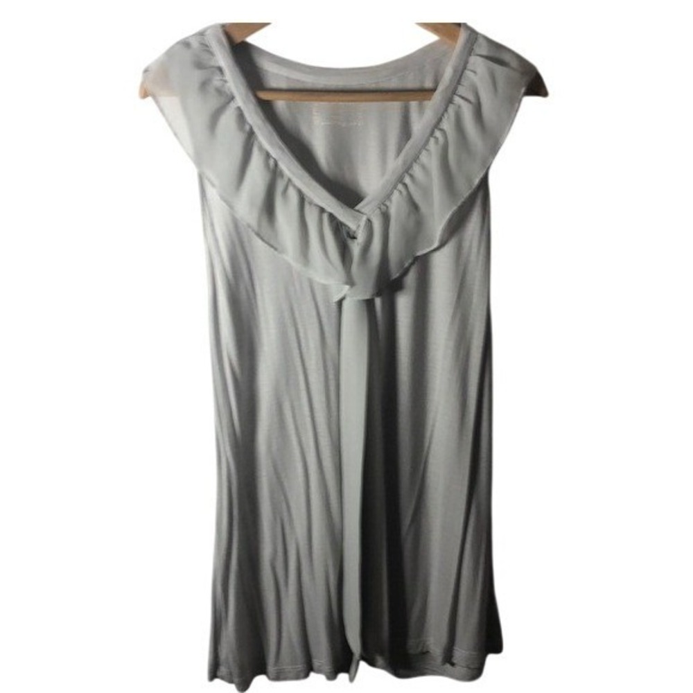 Motherhood Maternity Gray Ruffled VNeck Top Size Medium
